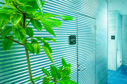 社内